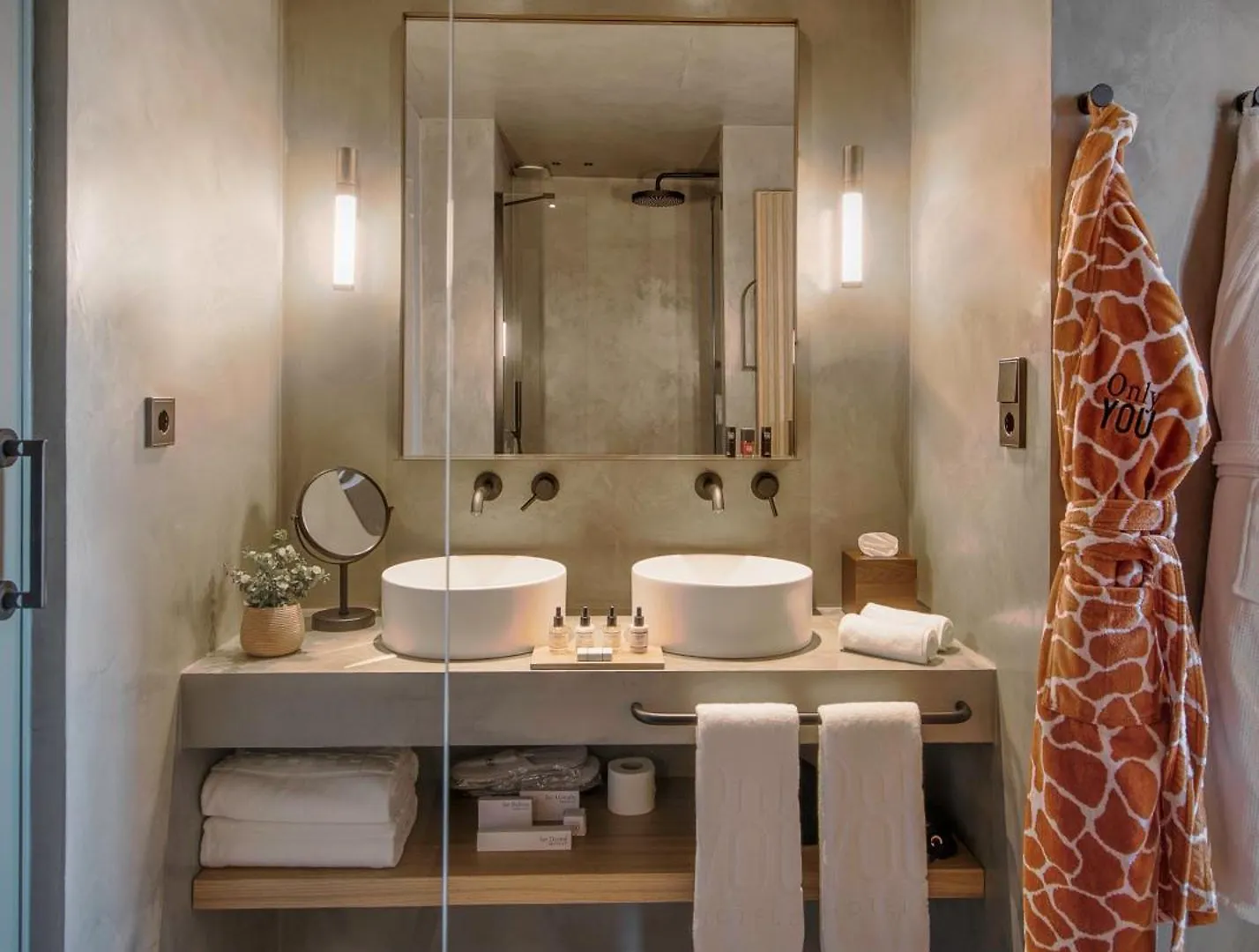 Only You Hotel مالقة