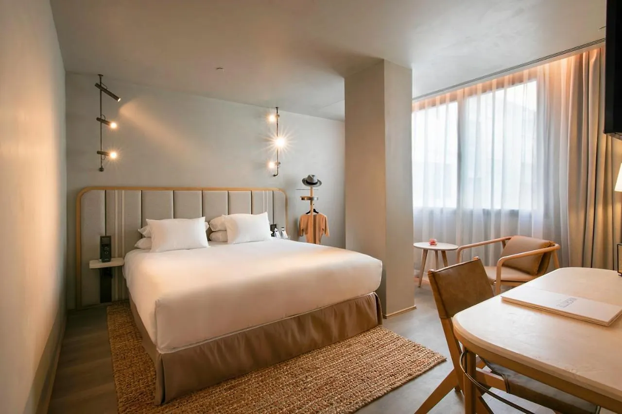 *****  Only You Hotel Málaga Spanien