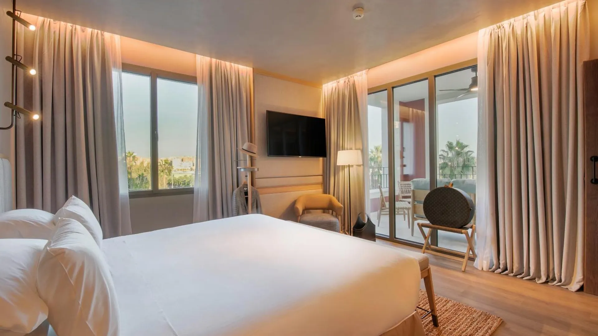 Only You Hotel Málaga